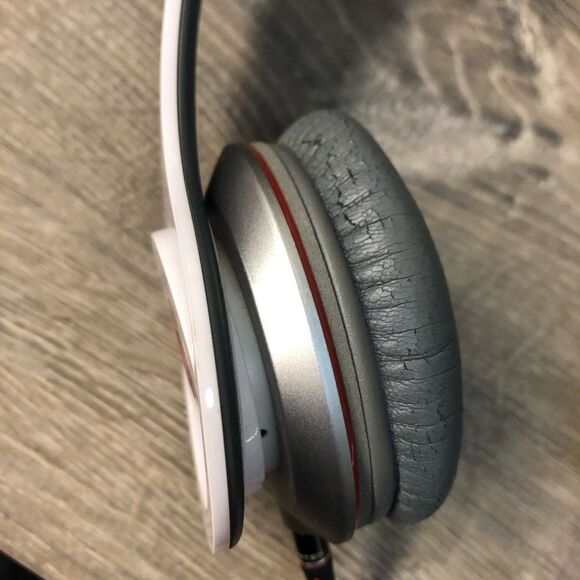 Beats By Dr Dre Solo HD Monster Wired On-Ear Headphone 3.5mm With Case Tested - Picture 7 of 11